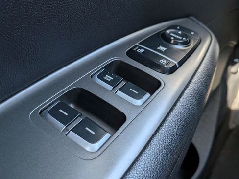 Used 2020 Kia Optima LX image 21