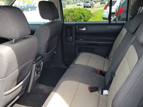 Used 2010 Ford Flex SE image 19