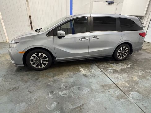 Used 2021 Honda Odyssey EX-L image 6