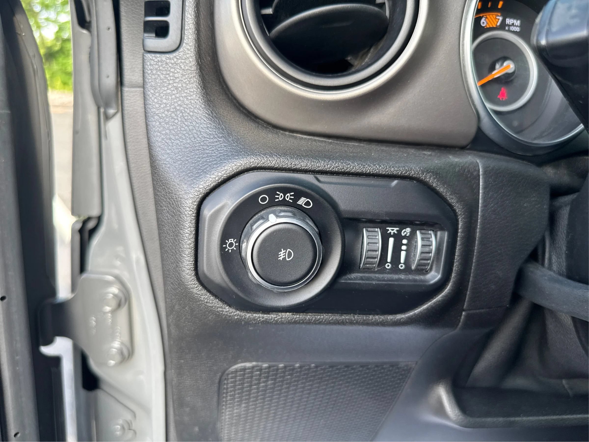 Used 2019 Jeep Wrangler Unlimited Sport AWD/4WD image 22