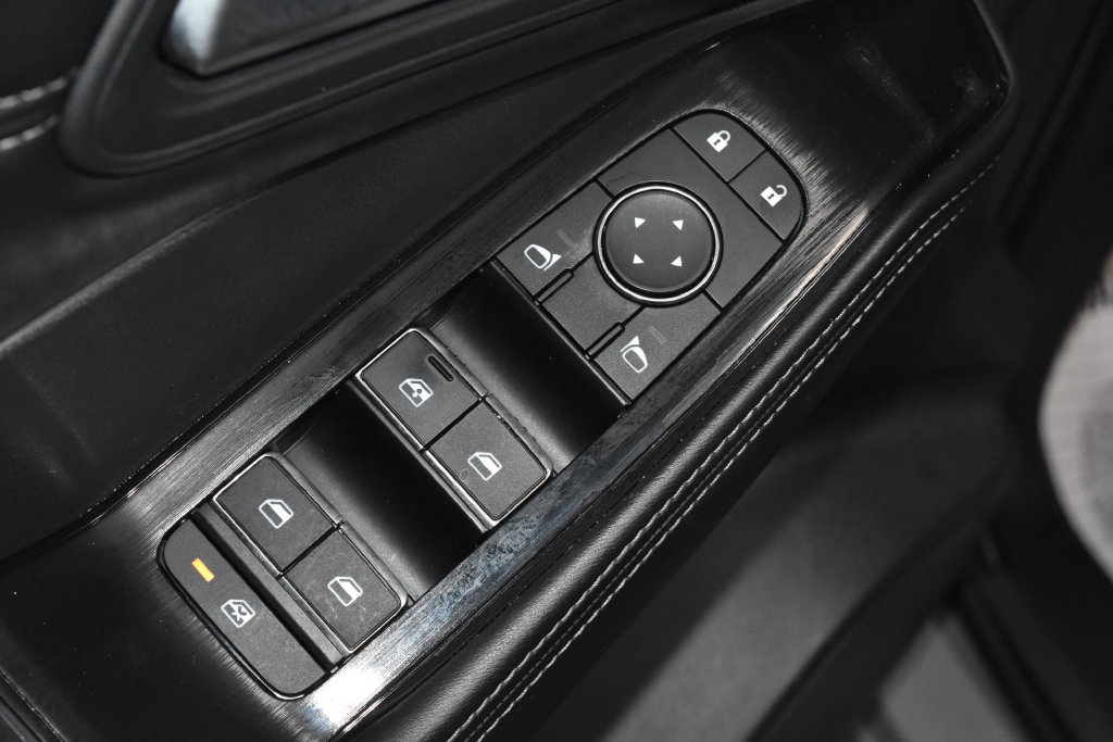 Used 2023 Nissan Rogue SL AWD/4WD image 6