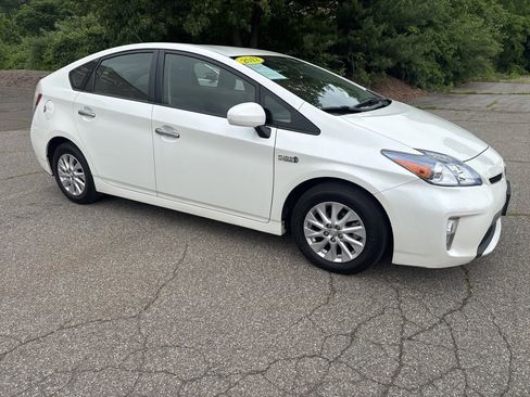 Used 2012 Toyota Prius Prime Plug-In Hybrid image 6