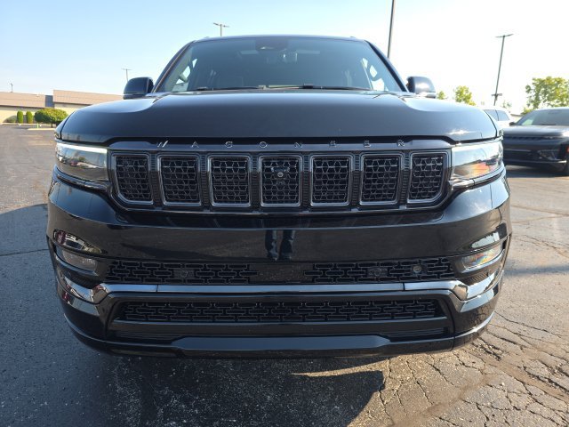 Used 2025 Jeep Grand Wagoneer Series II Obsidian w/ Quick Order Packagew 28T AWD/4WD image 9