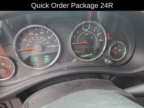 Used 2016 Jeep Wrangler Unlimited Rubicon w/ Dual Top Group AWD/4WD image 7