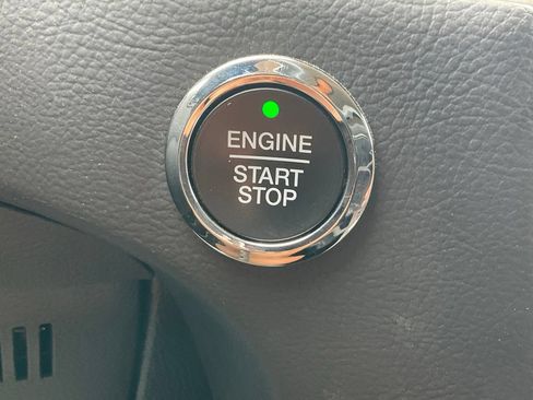 Certified 2024 Ford Edge SEL AWD/4WD image 8