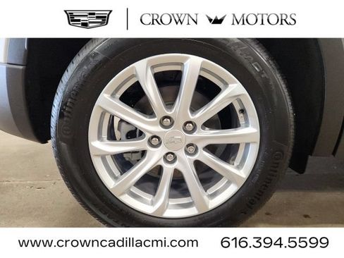Certified 2023 Cadillac XT4 Luxury w/ Driver Awareness Package FWD image 27