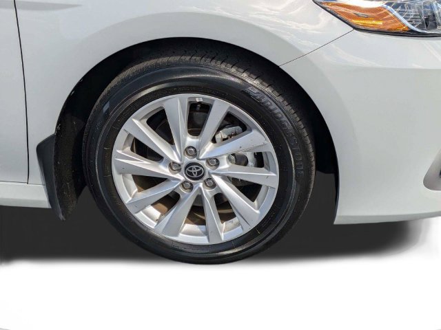 Used 2024 Toyota Camry LE w/ Convenience Package FWD image 10