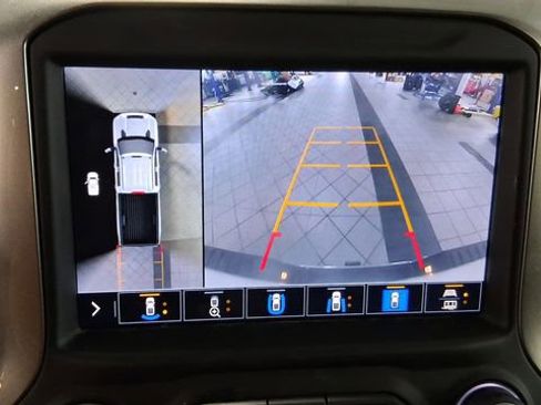 Used 2022 Chevrolet Silverado 3500 LTZ w/ LTZ Convenience Package image 27