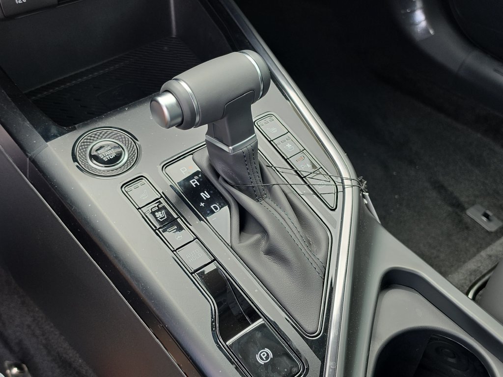New 2026 Kia Niro SX Touring FWD image 27