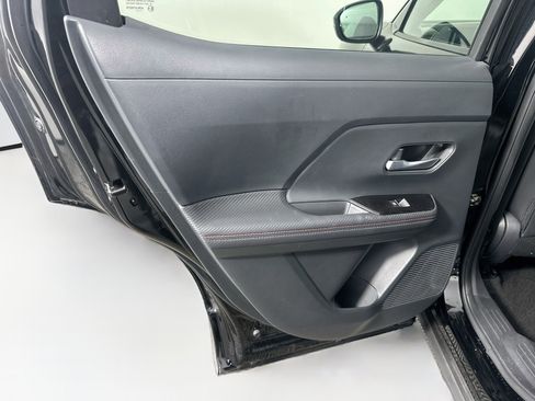 Used 2025 Nissan Kicks SR FWD image 27