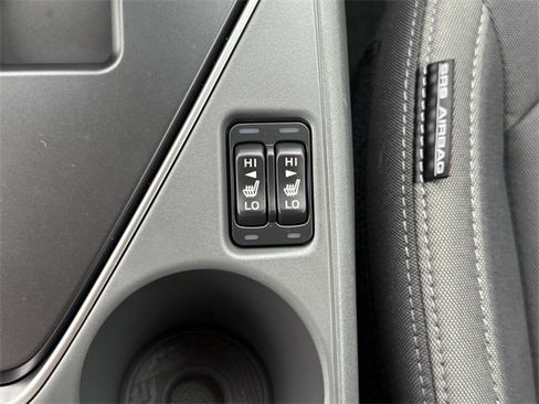 Used 2025 Subaru Crosstrek 2.0i Premium image 22