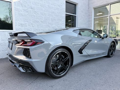 Used 2024 Chevrolet Corvette Stingray Preferred Cpe w/ Z51 Performance Package RWD image 26