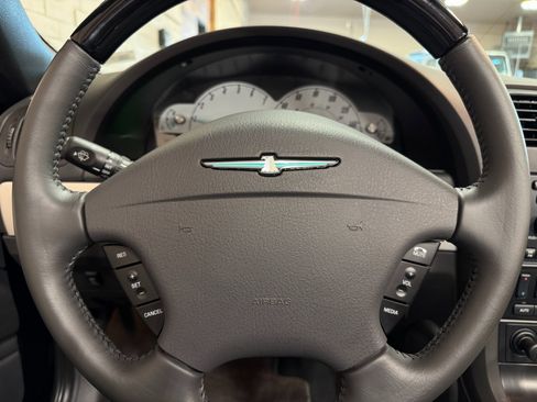 Used 2002 Ford Thunderbird image 47