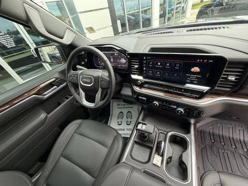 Used 2025 GMC Sierra 1500 Elevation w/ Elevation Premium Package AWD/4WD image 36