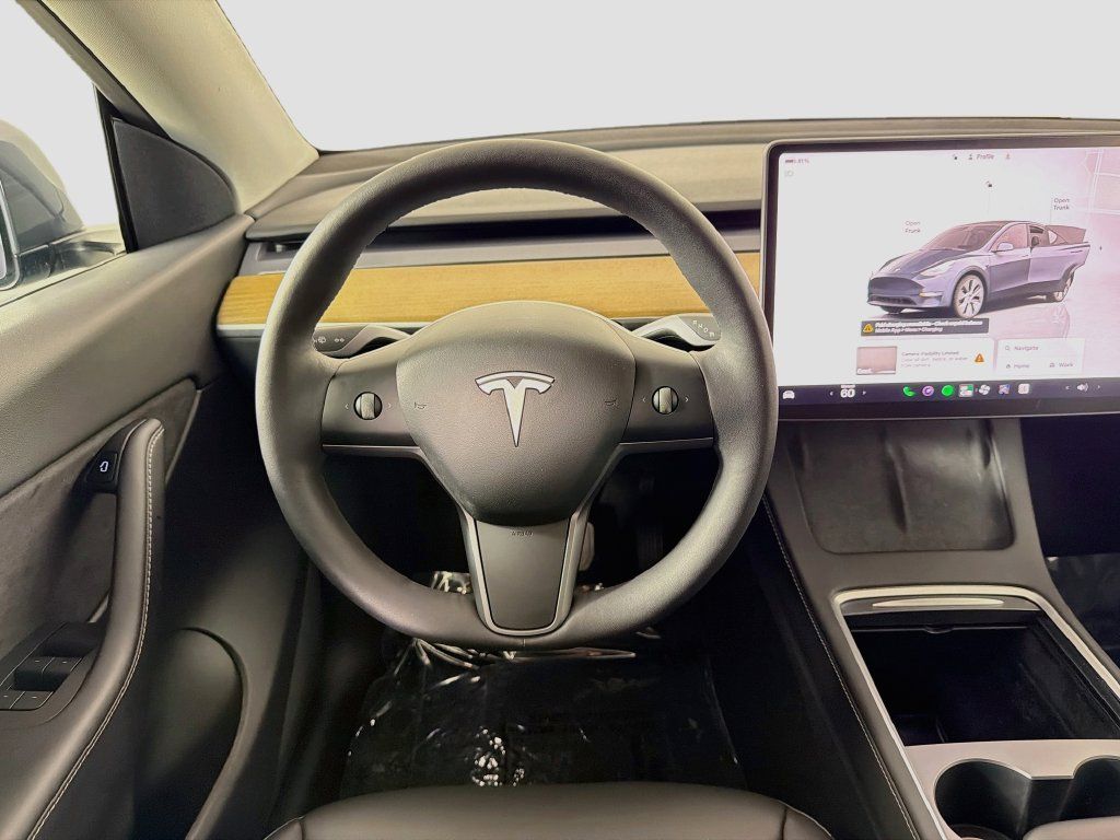 Used 2022 Tesla Model Y Long Range AWD/4WD image 24