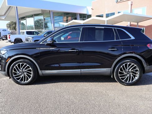 Used 2019 Lincoln Nautilus Reserve image 2