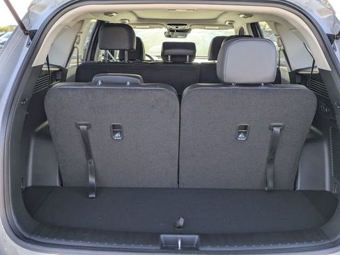Used 2025 Kia Sorento S w/ Panoramic Sunroof Package image 10