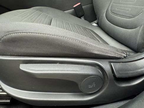 Used 2023 Hyundai Santa Cruz SE AWD/4WD image 10