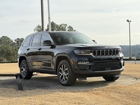 New 2025 Jeep Grand Cherokee Limited image 1