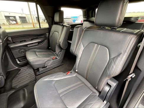 Used 2024 Ford Expedition Platinum AWD/4WD image 19
