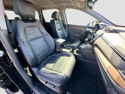 Used 2018 Honda CR-V Touring image 37
