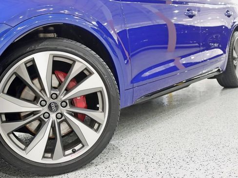 Used 2023 Audi SQ5 Prestige w/ Prestige Package AWD/4WD image 5