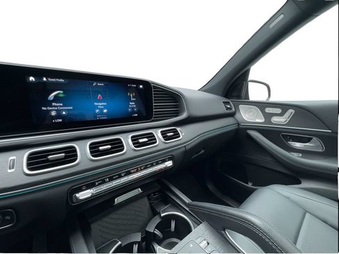 Used 2023 Mercedes-Benz GLE 450 4MATIC w/ AMG Line Exterior image 41