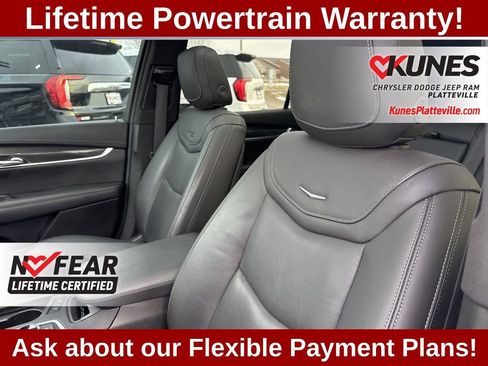 Used 2024 Cadillac XT6 Sport w/ Technology Package AWD/4WD image 23