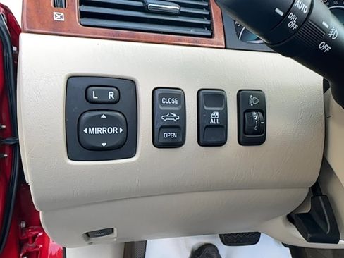 Used 2008 Toyota Solara SLE image 11