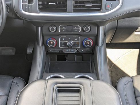 Used 2023 Chevrolet Suburban LT image 21