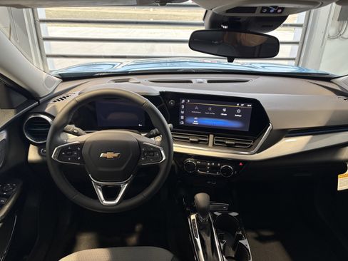 New 2026 Chevrolet Trax LT image 14