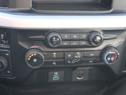 Used 2024 Ford F250 XL w/ STX Appearance Package image 29