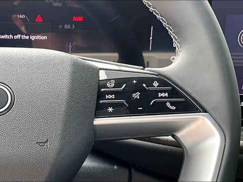 Used 2025 Audi Q5 Premium w/ Convenience Package AWD/4WD image 12