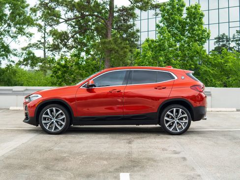 Used 2022 BMW X2 sDrive28i w/ Convenience Package FWD image 4