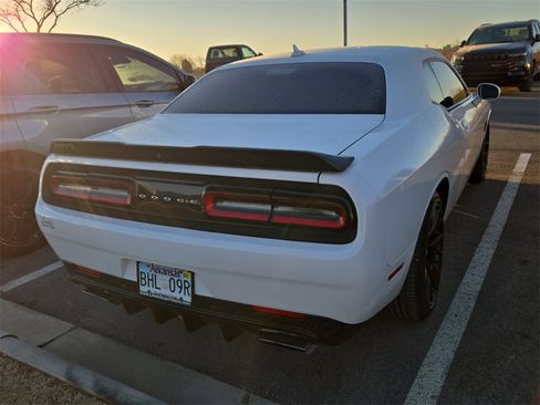 Used 2019 Dodge Challenger R/T Scat Pack w/ Shaker Package image 3