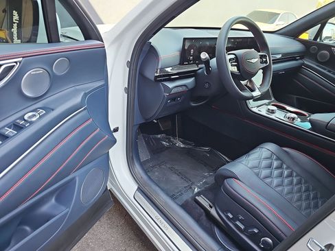 Certified 2026 Genesis GV80 3.5T e-SC AWD/4WD image 10
