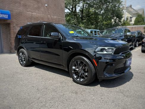 Used 2023 Dodge Durango R/T w/ Blacktop Package AWD/4WD image 3