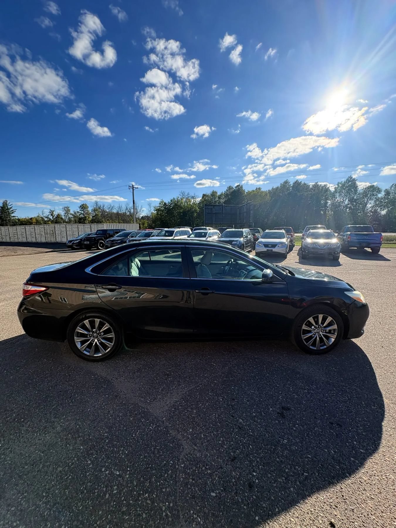 Used 2015 Toyota Camry XLE FWD image 4