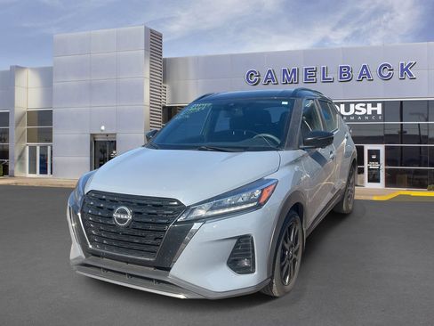 Used 2022 Nissan Kicks SR FWD image 13