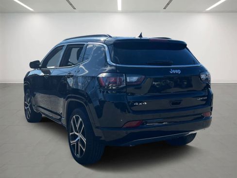 Used 2024 Jeep Compass Limited w/ Elite Group image 4