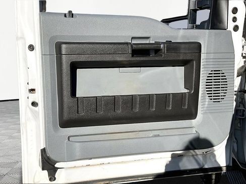 Used 2014 Ford F250 XL w/ Power Equipment Group image 18