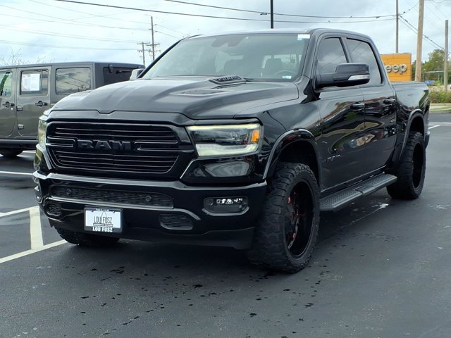 Used 2021 RAM 1500 Laramie AWD/4WD image 2