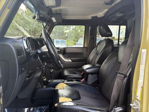 Used 2013 Jeep Wrangler Unlimited Sport AWD/4WD image 12