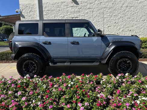 Used 2024 Ford Bronco Raptor w/ Interior Carbon Fiber Pack 6 AWD/4WD image 9