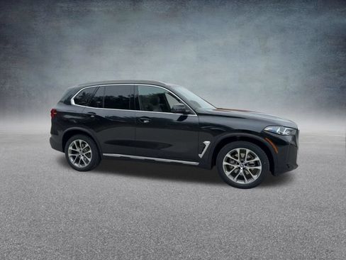 Used 2024 BMW X5 xDrive40i w/ Premium Package AWD/4WD image 28