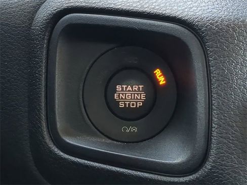 Used 2024 Jeep Wrangler Sport S image 32