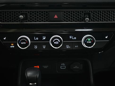 Used 2024 Honda Civic EX-L image 16