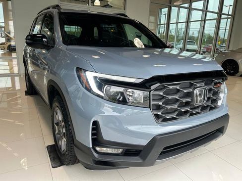 Used 2023 Honda Passport TrailSport image 5