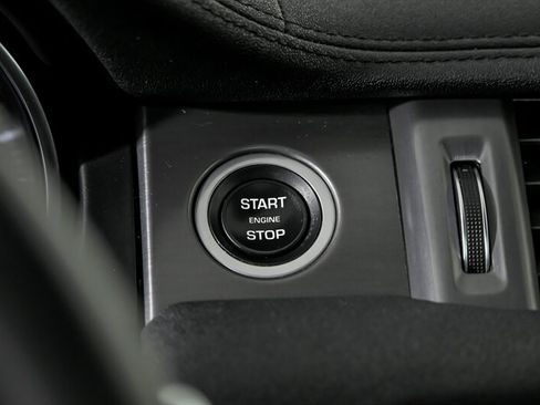 Used 2019 Land Rover Range Rover Evoque SE Premium AWD/4WD image 29