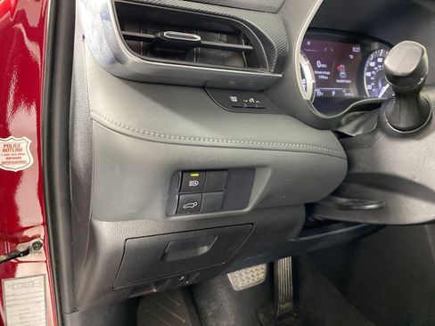 Used 2021 Toyota Highlander XSE image 13